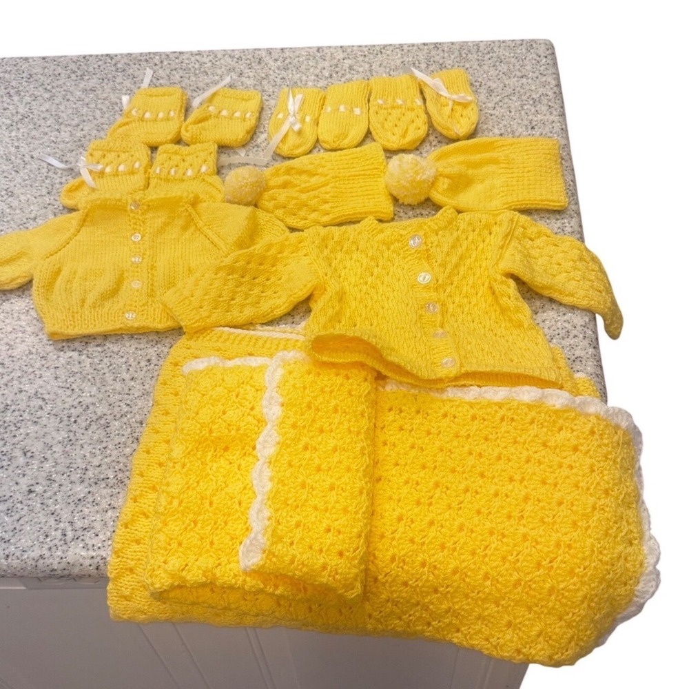 Handmade Vintage Baby Layette Set‎ Yellow crochet Knit 14 piece Excellent unused
